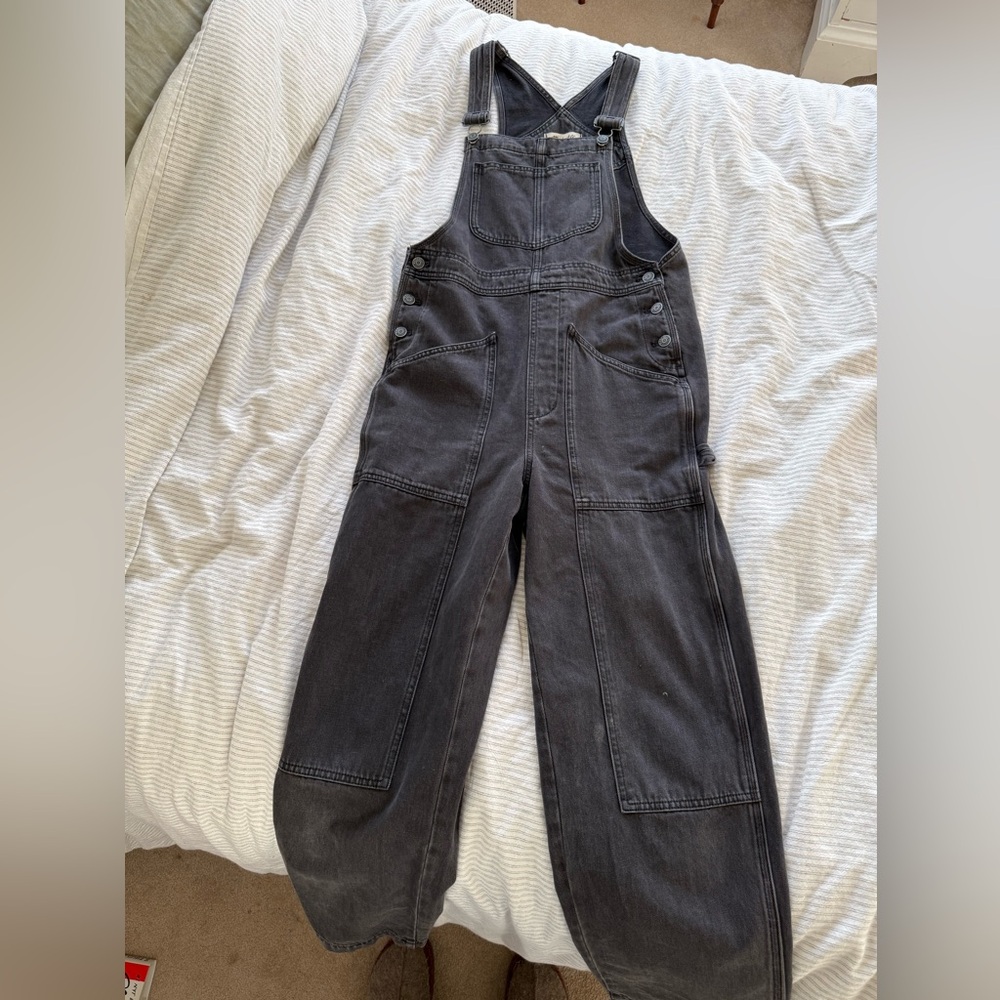 Madewell Denim Oversized Carpenter Overalls in Oakville Wash